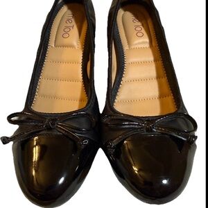 Me Too Black Flats Faux Leather Bow Block Heel Pumps Slip On Cushioned Size 8